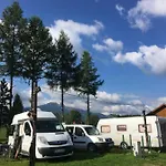 Skoczek Nie Dotyczy Noclegu W Pokoju Mozna Zarezerwowac Namiot Lub Wolne Miejsce Na Campingu 캠프장 *