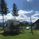 Skoczek Nie Dotyczy Noclegu W Pokoju Mozna Zarezerwowac Namiot Lub Wolne Miejsce Na Campingu Campingplatz