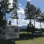 Skoczek Nie Dotyczy Noclegu W Pokoju Mozna Zarezerwowac Namiot Lub Wolne Miejsce Na Campingu Campingplatz Zakopane