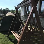 Skoczek Nie Dotyczy Noclegu W Pokoju Mozna Zarezerwowac Namiot Lub Wolne Miejsce Na Campingu