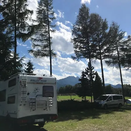 Skoczek Nie Dotyczy Noclegu W Pokoju Mozna Zarezerwowac Namiot Lub Wolne Miejsce Na Campingu Kemping Zakopane