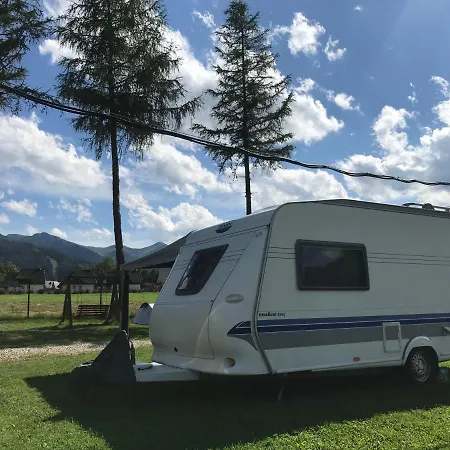 Skoczek Nie Dotyczy Noclegu W Pokoju Mozna Zarezerwowac Namiot Lub Wolne Miejsce Na Campingu
