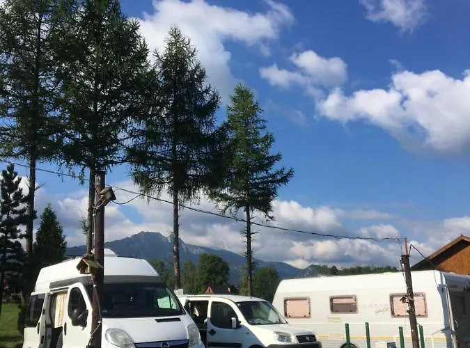 Skoczek Nie Dotyczy Noclegu W Pokoju Mozna Zarezerwowac Namiot Lub Wolne Miejsce Na Campingu Campeggio *