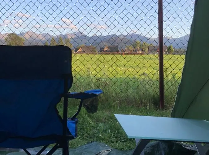 Skoczek Nie Dotyczy Noclegu W Pokoju Mozna Zarezerwowac Namiot Lub Wolne Miejsce Na Campingu *