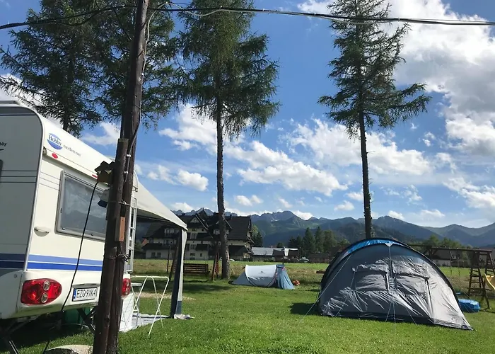 Skoczek Nie Dotyczy Noclegu W Pokoju Mozna Zarezerwowac Namiot Lub Wolne Miejsce Na Campingu Zakopane
