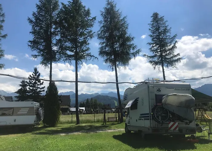 Skoczek Nie Dotyczy Noclegu W Pokoju Mozna Zarezerwowac Namiot Lub Wolne Miejsce Na Campingu Campeggio