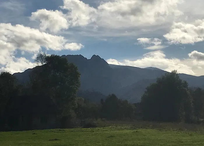 Skoczek Nie Dotyczy Noclegu W Pokoju Mozna Zarezerwowac Namiot Lub Wolne Miejsce Na Campingu