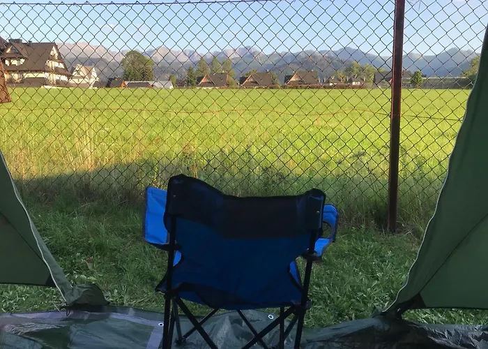 Skoczek Nie Dotyczy Noclegu W Pokoju Mozna Zarezerwowac Namiot Lub Wolne Miejsce Na Campingu Zakopane