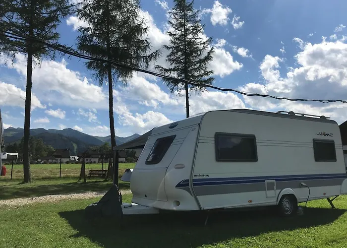 Skoczek Nie Dotyczy Noclegu W Pokoju Mozna Zarezerwowac Namiot Lub Wolne Miejsce Na Campingu