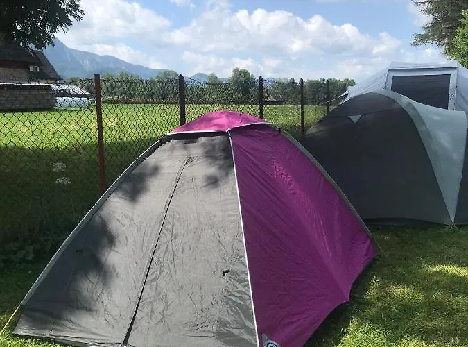 Skoczek Nie Dotyczy Noclegu W Pokoju Mozna Zarezerwowac Namiot Lub Wolne Miejsce Na Campingu