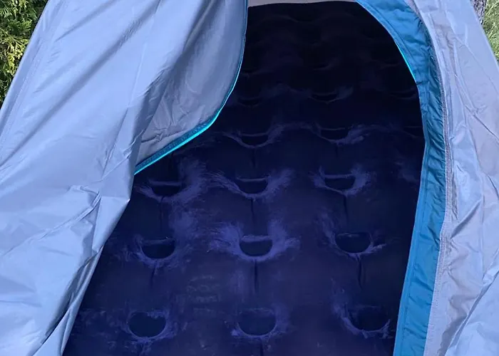 Skoczek Nie Dotyczy Noclegu W Pokoju Mozna Zarezerwowac Namiot Lub Wolne Miejsce Na Campingu