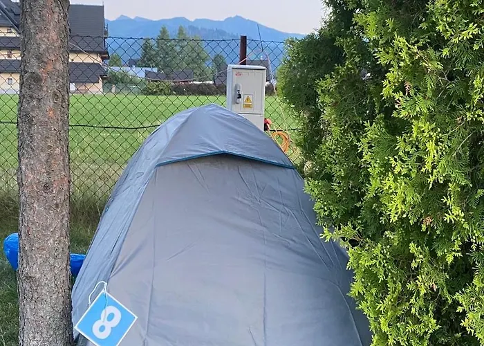 Skoczek Nie Dotyczy Noclegu W Pokoju Mozna Zarezerwowac Namiot Lub Wolne Miejsce Na Campingu Zakopane